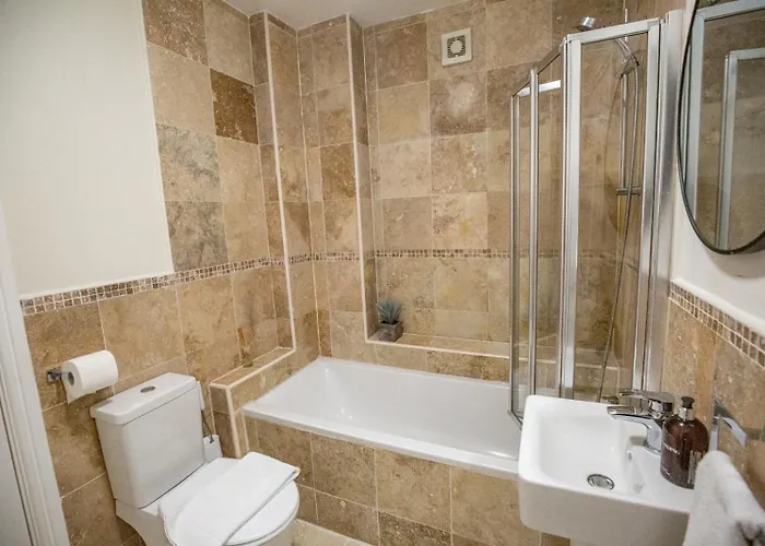 Apartment Bank House *